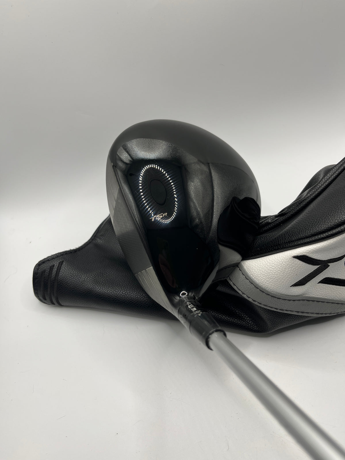 Titleist TSR3 Driver / 9 Degrees / Stiff Flex / Aldila Ascent 60
