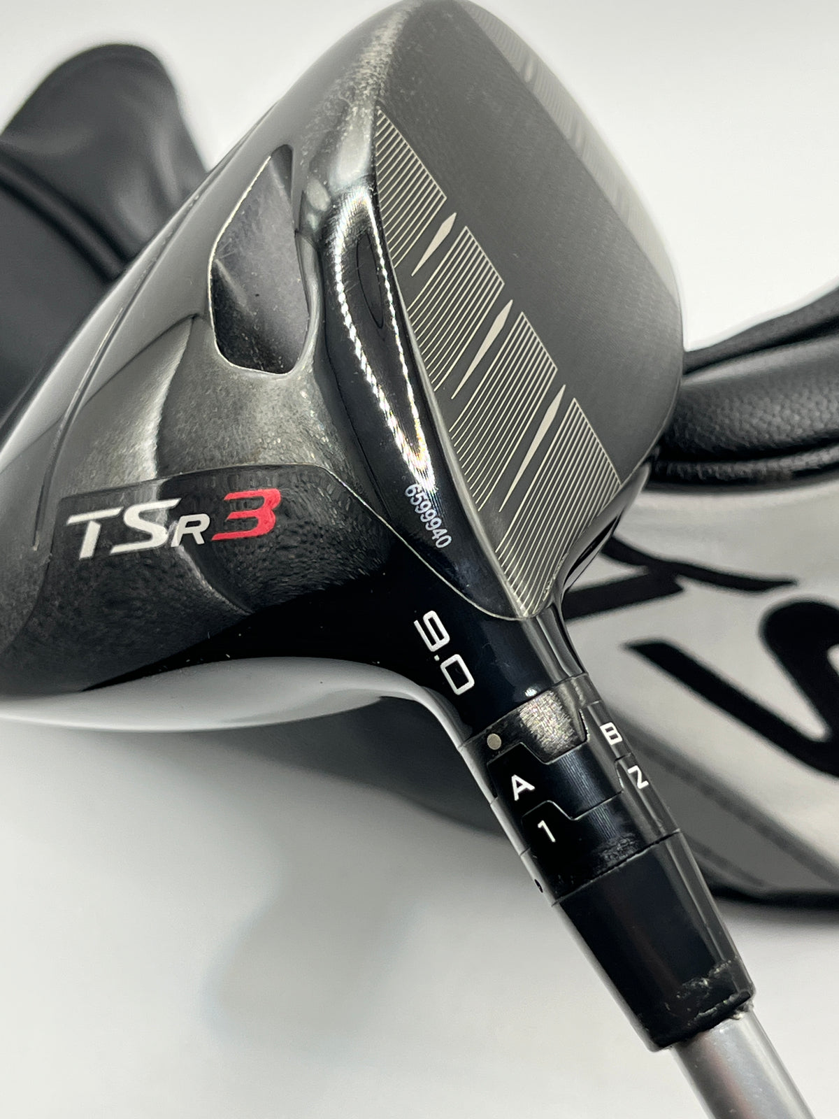 Titleist TSR3 Driver / 9 Degrees / Stiff Flex / Aldila Ascent 60