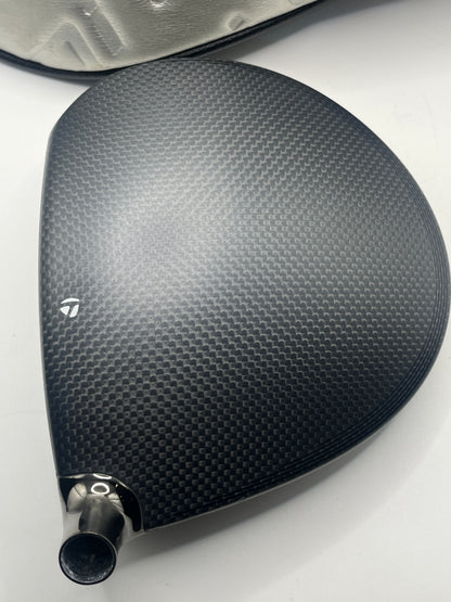 Taylormade Qi35 Driver / 9 Degrees / Head and Headcover