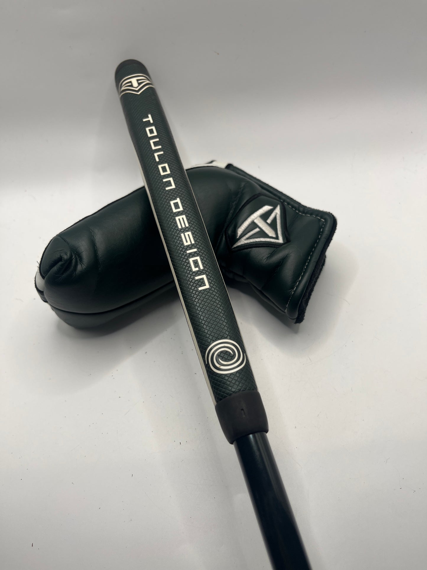 Odyssey Toulon Design Chicago Putter / 34 Inch