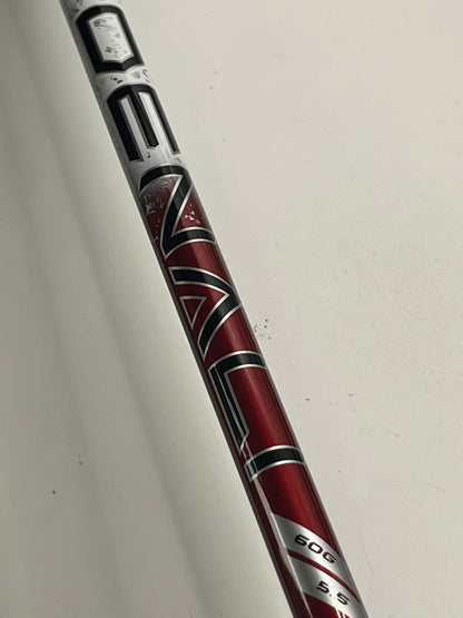 Titleist GT2 #5 Wood / 18 Degree / Regular Flex / Denali Red