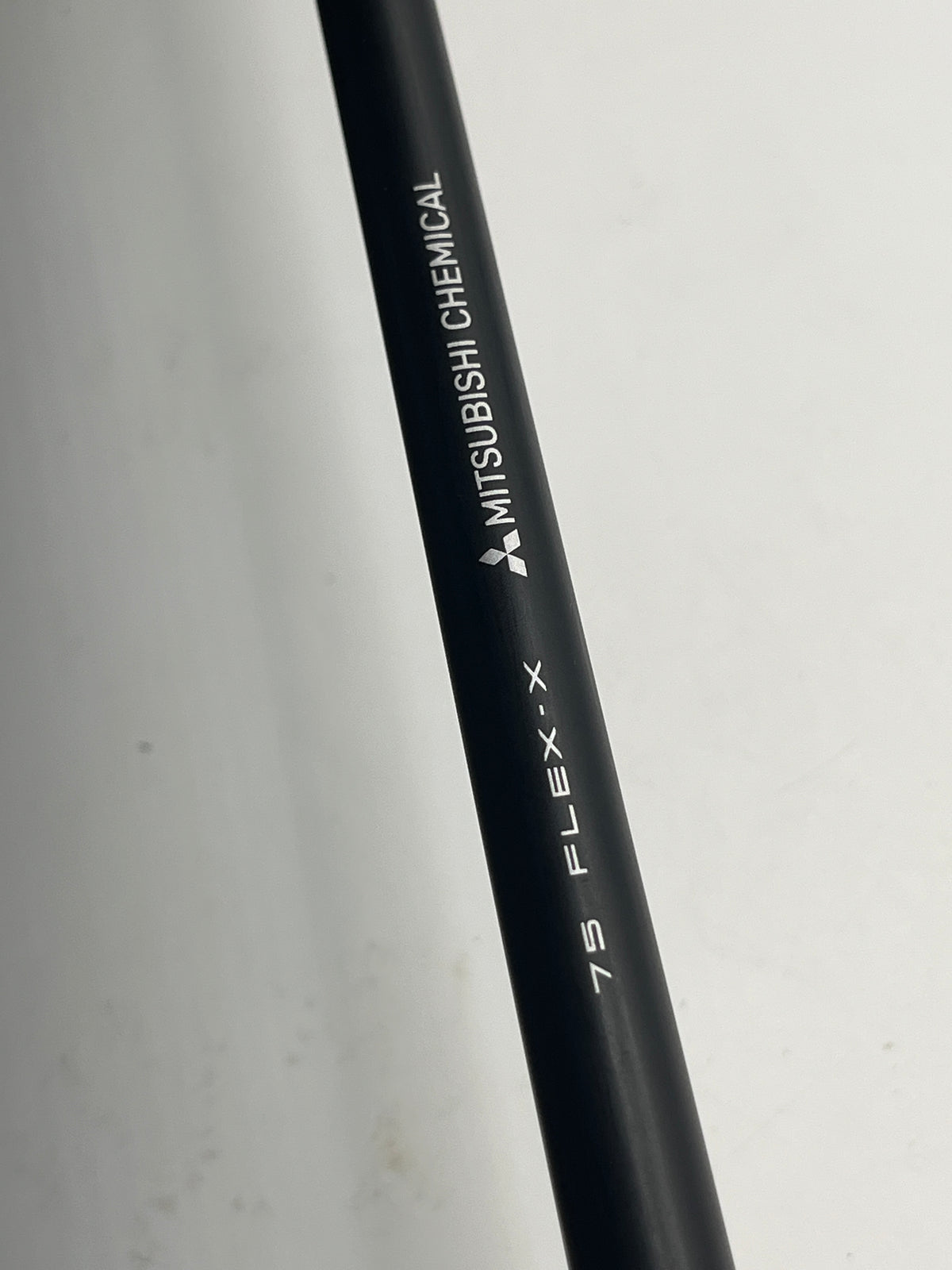 Titleist GT2 #5 Wood / 18 Degree / X Flex / Tensei 1K Blue