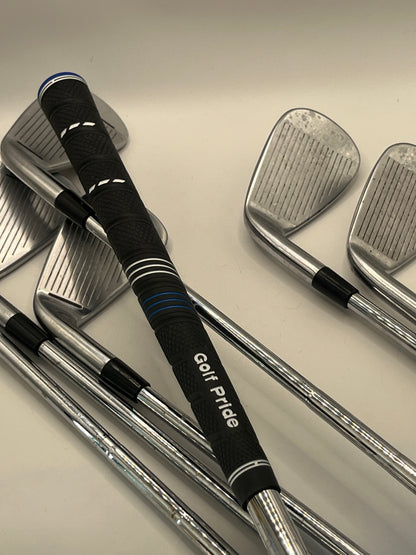Taylormade PSi Irons / 4-PW / Stiff Flex / Dynamic Gold S300