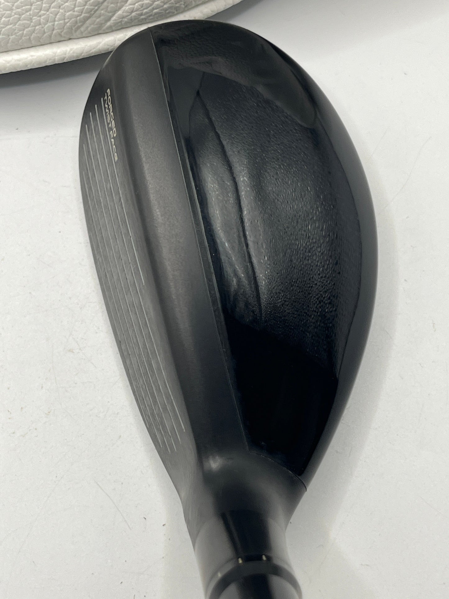 Taylormade Qi10 Tour #3 Hybrid / 19.5 Degree / Stiff Flex / Kai'li Red 85HY