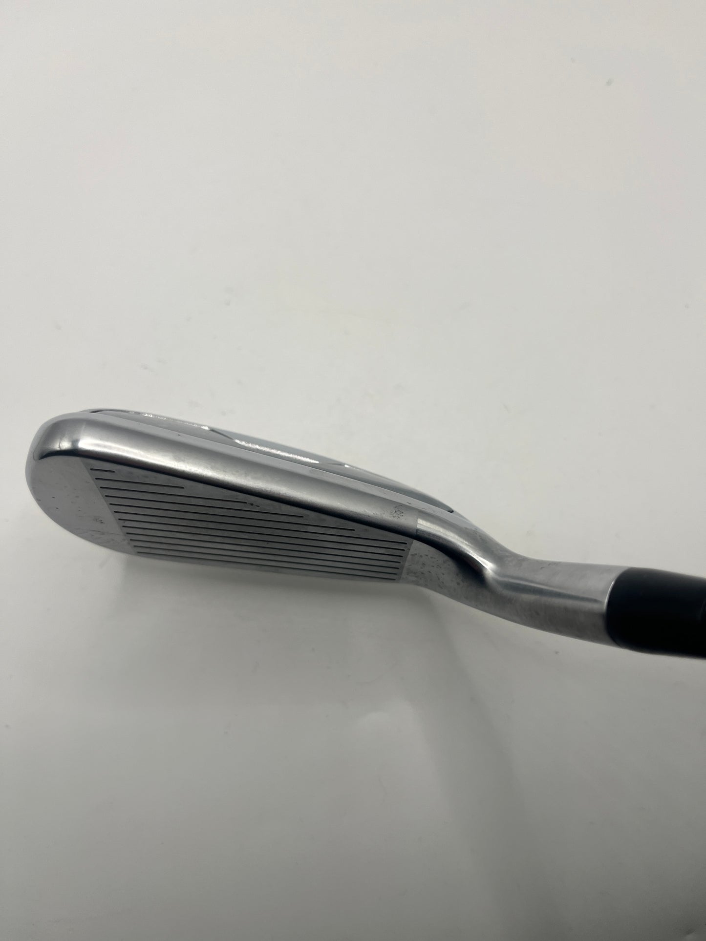 Titleist U505 Utility #4 Iron / 22 Degree / Regular Flex / HZRDUS Smoke RDX Black