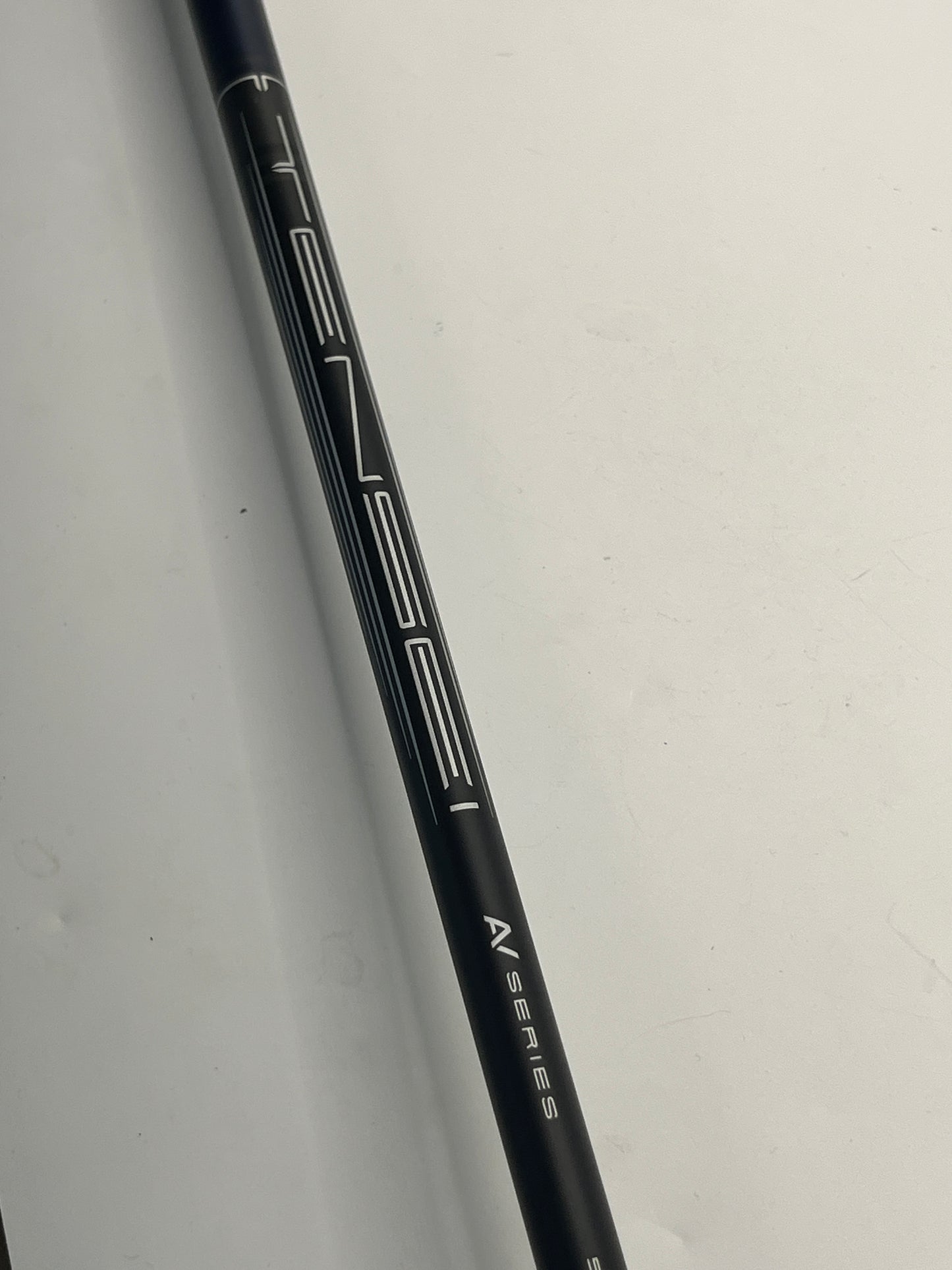 Tensei AV Blue 55 Driver Shaft / Regular Flex / XLink / Callaway Adaptor