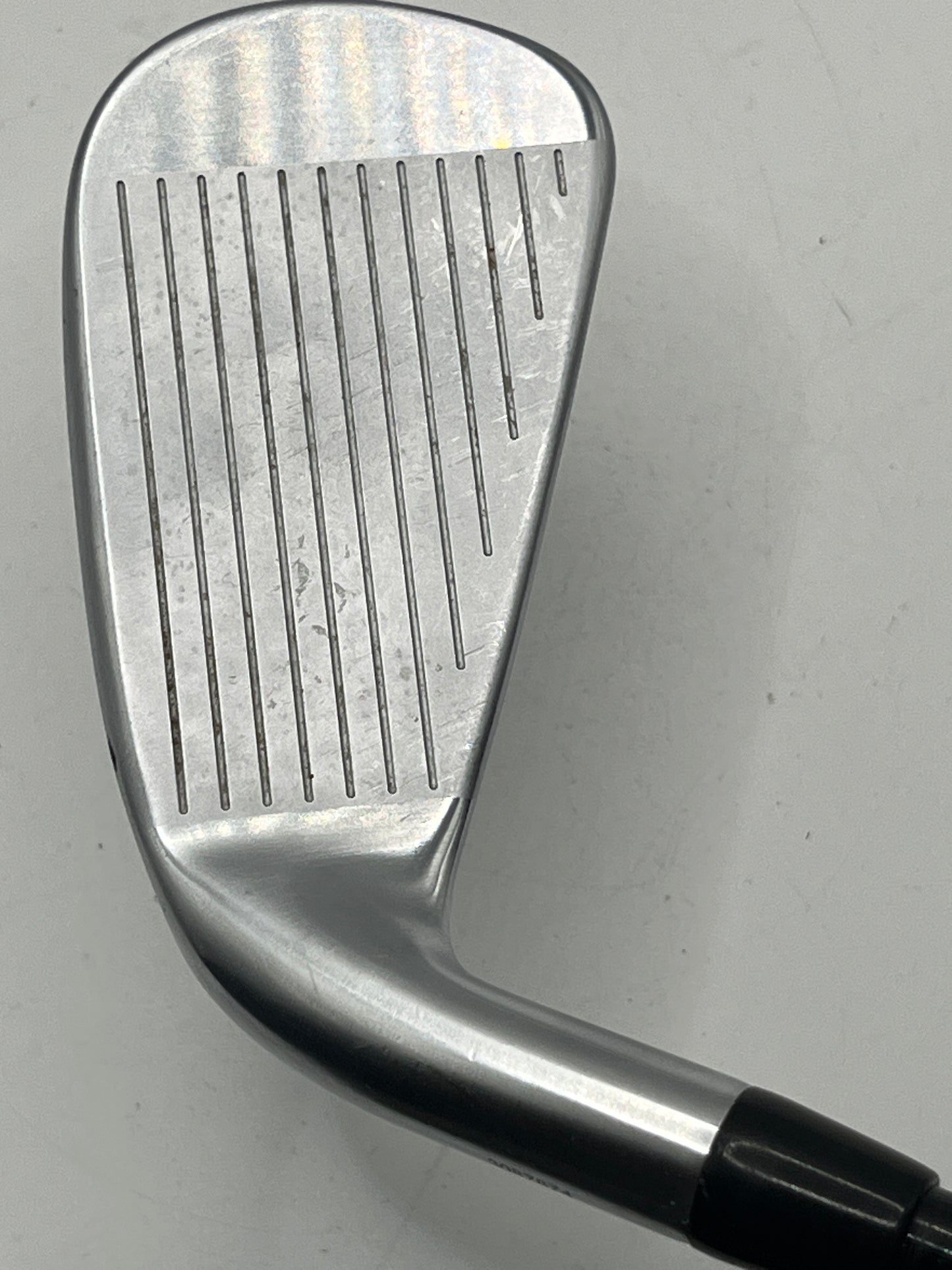 Titleist U505 Utility #4 Iron / 22 Degree / Regular Flex / HZRDUS Smoke RDX Black