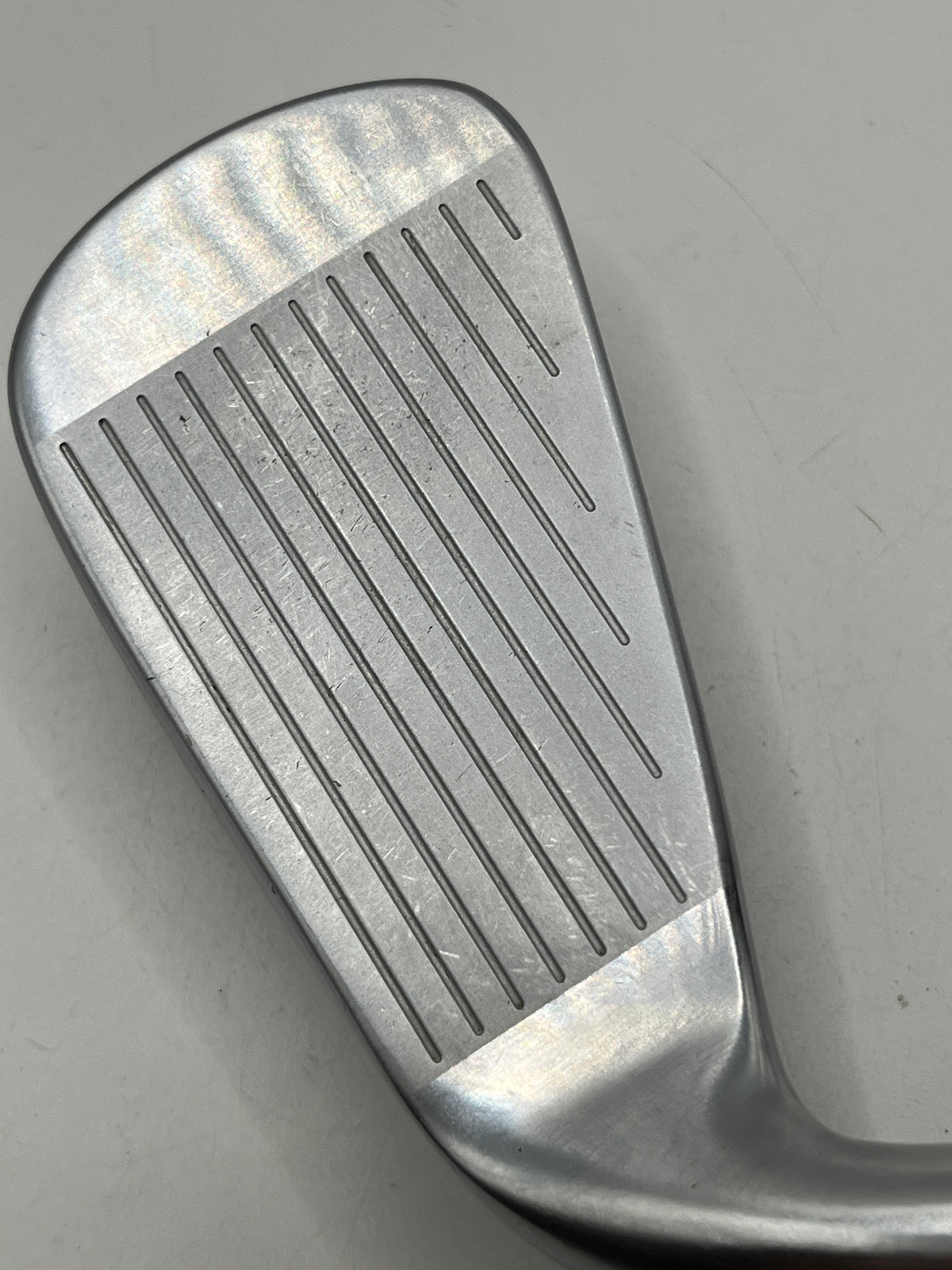 Titleist U510 Utility #2 Iron / 18 Degree / Regular Flex / HZRDUS Smoke Black