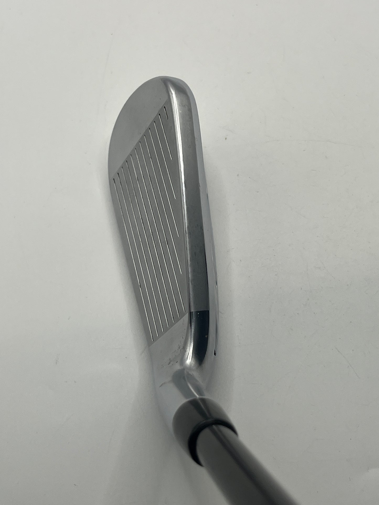 Titleist U505 Utility #4 Iron / 22 Degree / R Flex / HZRDUS Smoke RDX Black