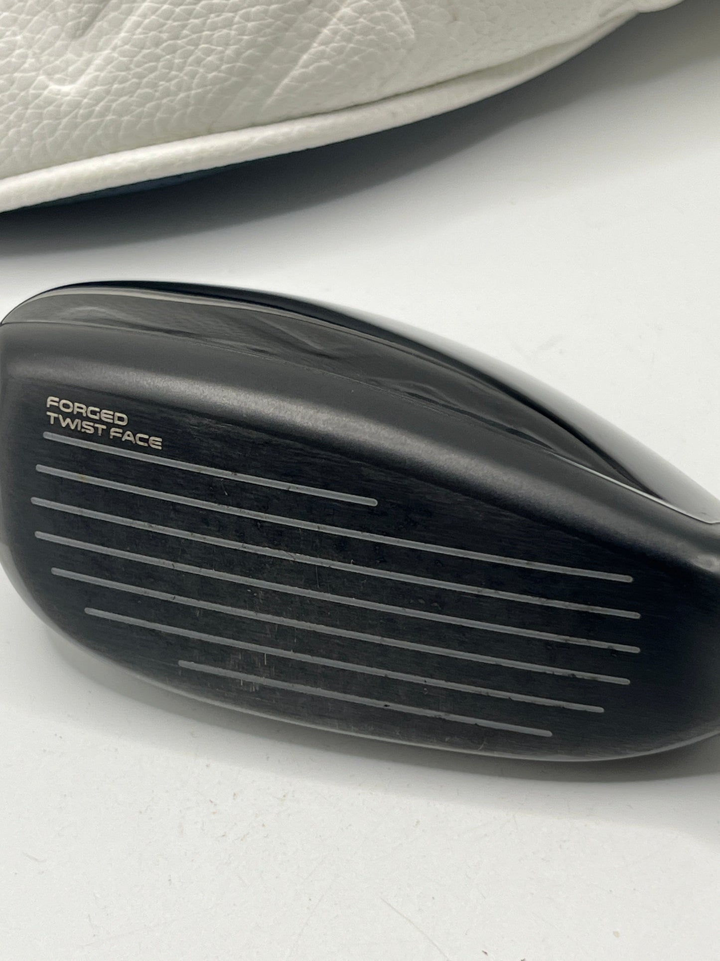 Taylormade Qi10 Tour #3 Hybrid / 19.5 Degree / Stiff Flex / Kai'li Red 85HY