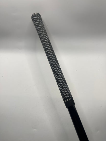 Titleist U505 Utility #4 Iron / 22 Degree / Regular Flex / HZRDUS Smoke RDX Black