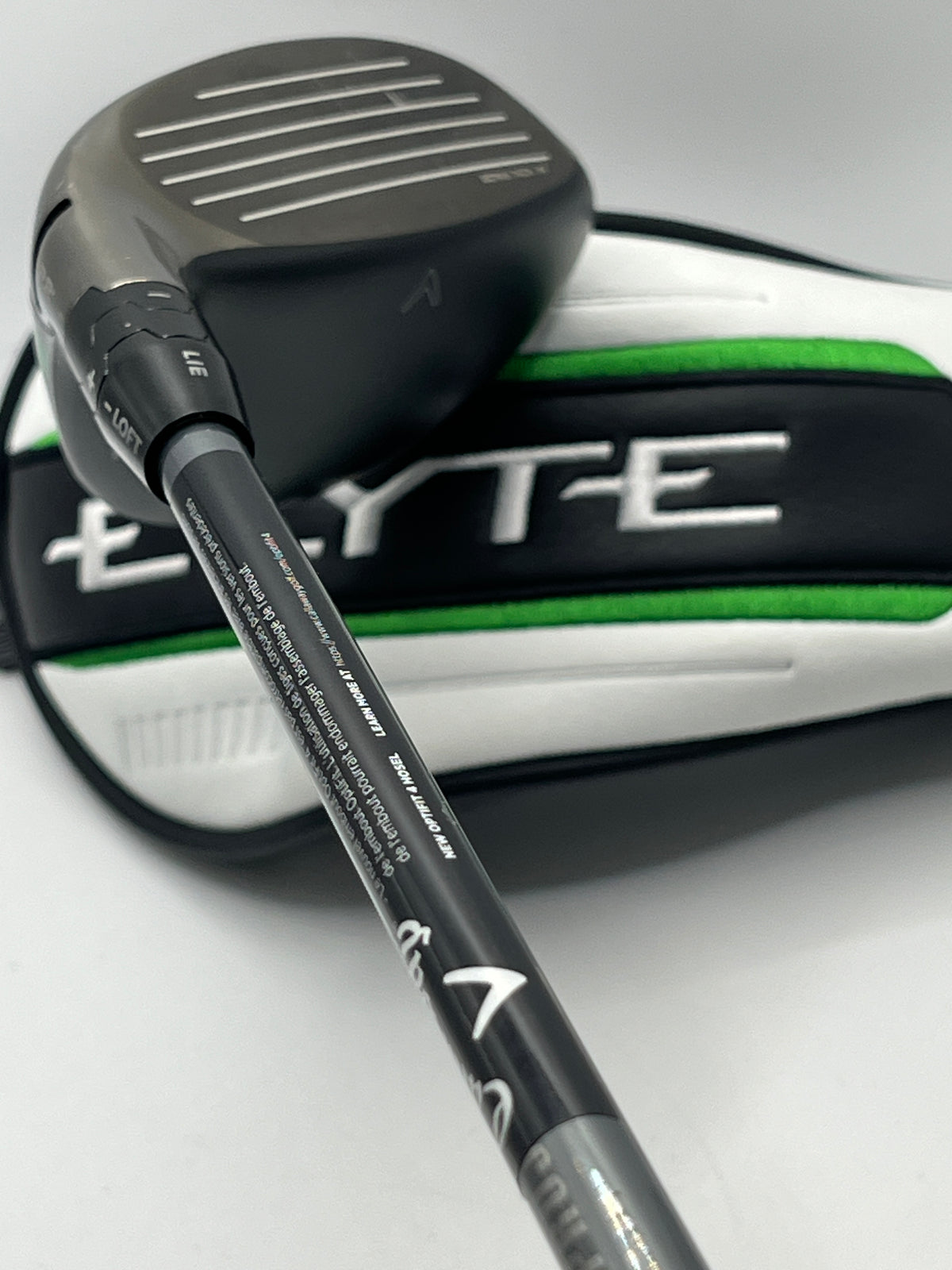 Callaway Elyte #4 Hybrid / 22 Degree / Regular Flex / Denali Charcoal